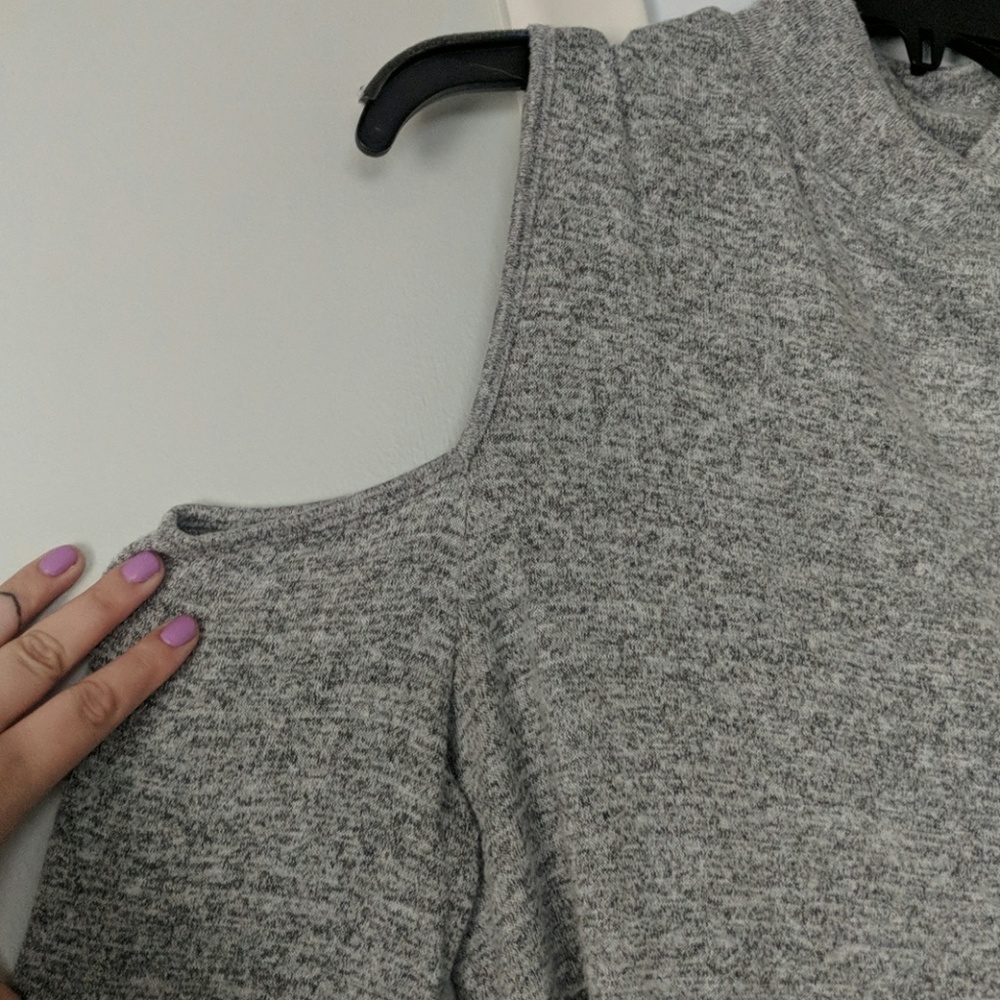 Top - Picture 2 of 2